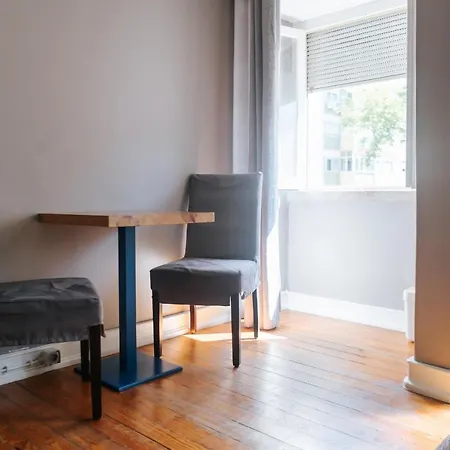 Daniela's Central 201 *