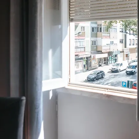 Daniela's Central 201 *